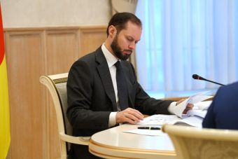 Глава Тверского региона поставил задачи по противодействию потребления и распространения наркотиков среди подростков и молодежи Глава Тверского региона поставил задачи по противодействию потребления и распространения наркотиков среди подростков и молодежи