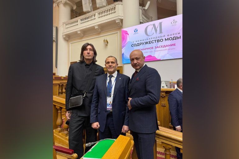 Союз дизайна и традиций: «Торжокские золотошвеи» вновь покорили международный форум в Санкт-Петербурге