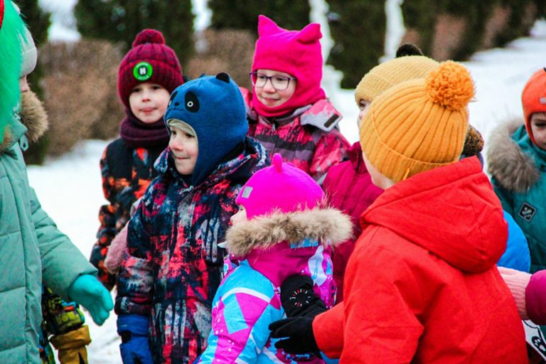 Тверские школьники развлекаются в новогодние каникулы
