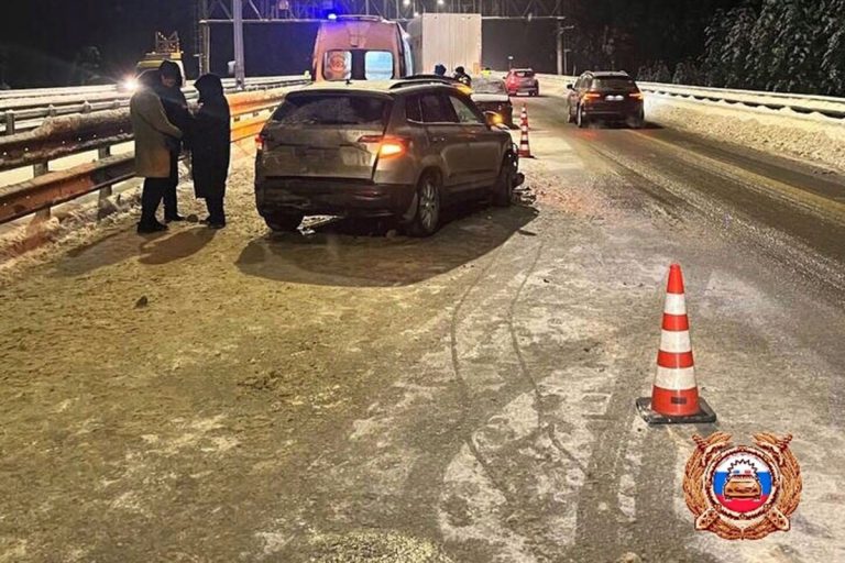 Массовое ДТП произошло на трассе М-11 в Тверской области