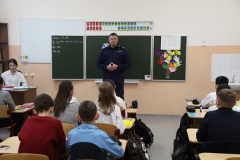 В Твери представитель СК России и кадеты рассказали школьникам о блокаде Ленинграда