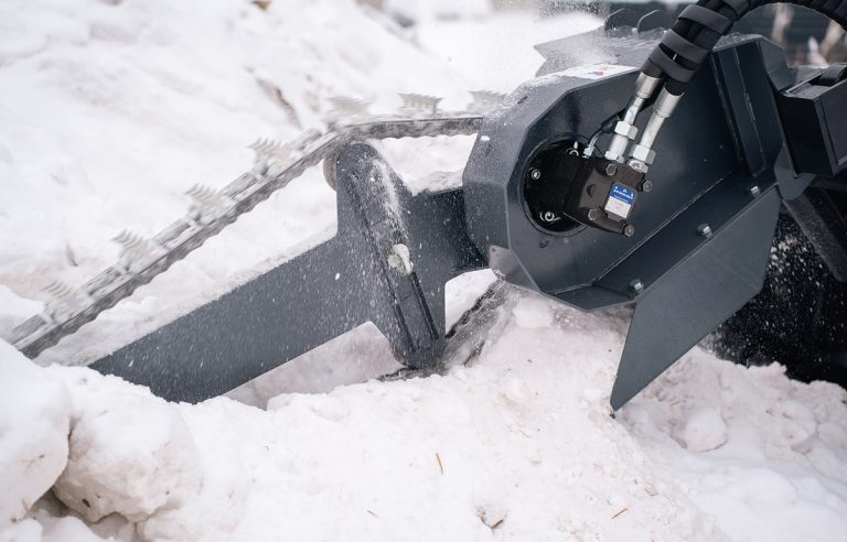 В Твери произвели первые мультифункциональные машины-амфибии, превосходящие западные аналоги