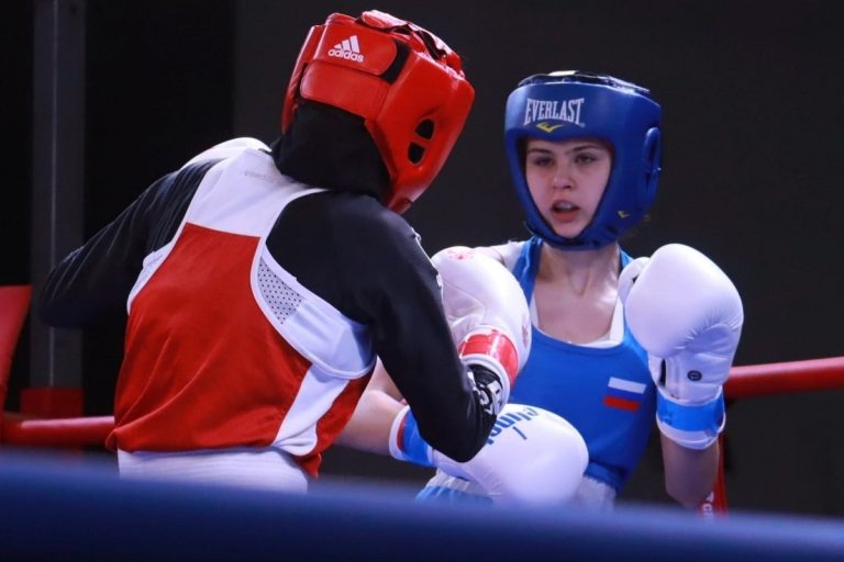 Названы лучшие боксеры Тверской области среди девушек и юниорок