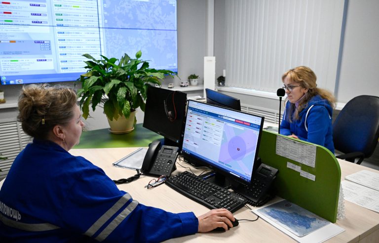 Михаил Мурашко прибыл в Тверскую область и обсудил с Виталием Королевым строительство ДОКБ