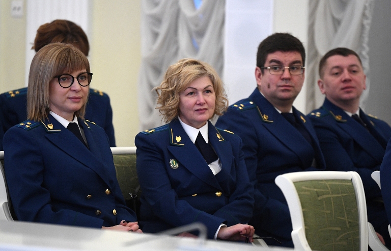 Виталий Королев вручил награды лучшим работникам прокуратуры Тверской области