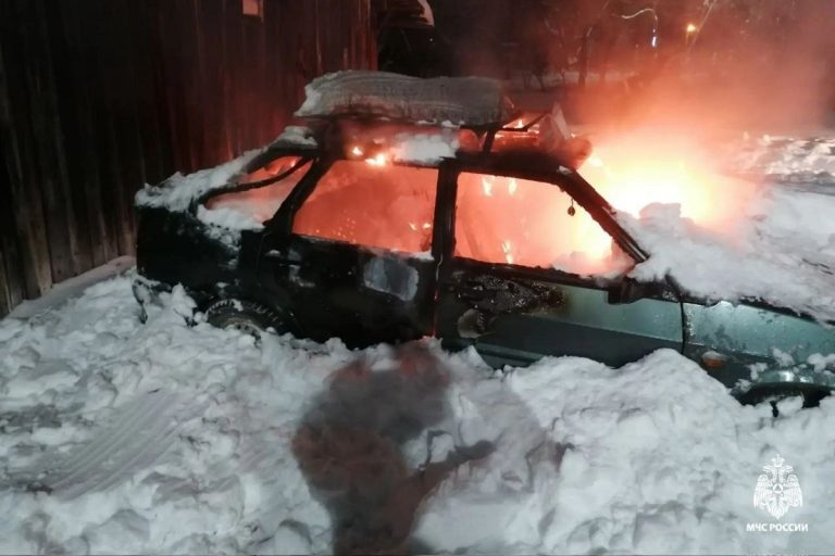 Легковушка сгорела в Тверской области