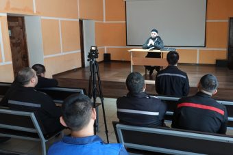 Тверской имам спросил заключённых ИК-4 об их отношении к радикализму Тверской имам спросил заключённых ИК-4 об их отношении к радикализму