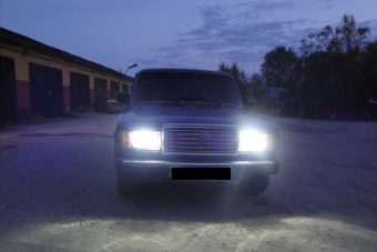 Глава Нацавтосоюза просит МВД ввести лишение прав за ксеноновые фары и мигающие стоп-сигналы