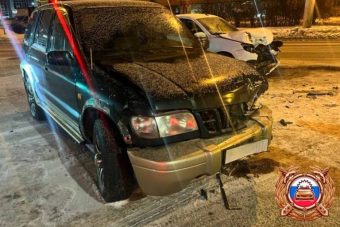 Неосторожный поворот на перекрестке спровоцировал ДТП в Твери