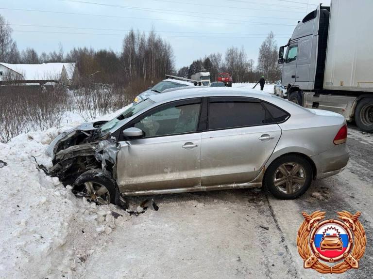 Три человека пострадали в массовом ДТП в Тверской области