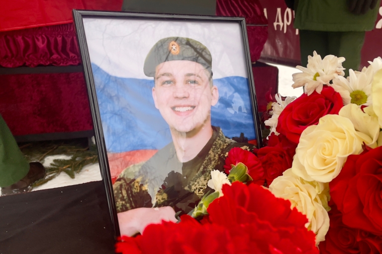 В Тверской области простились с младшим сержантом, геройски погибшим на СВО