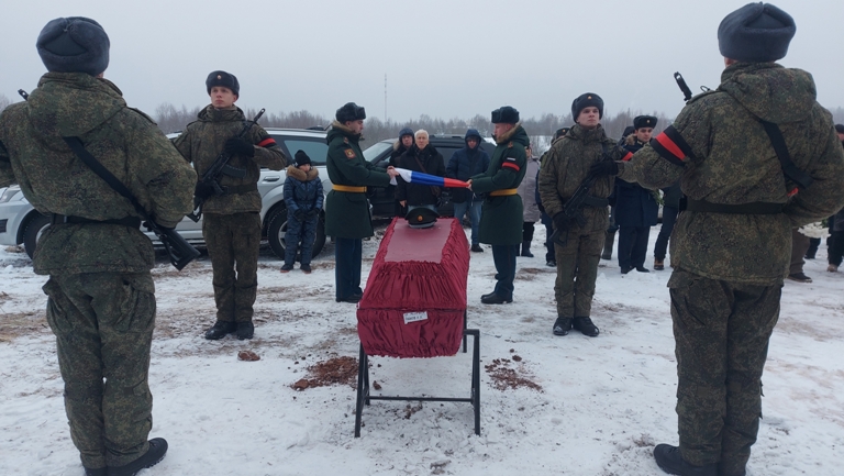 В Тверской области простились с младшим сержантом, геройски погибшим на СВО