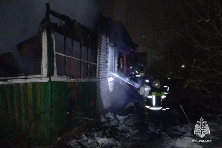 Жилой дом горел в Тверской области