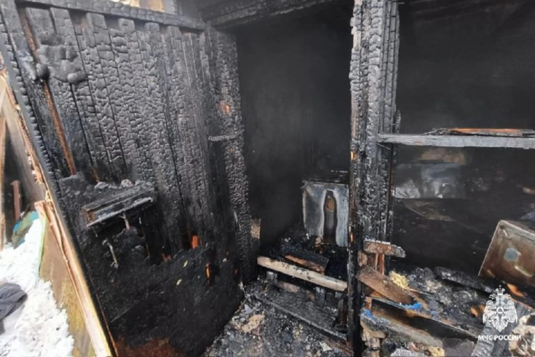 Тело мужчины обнаружено на месте пожара в Тверской области