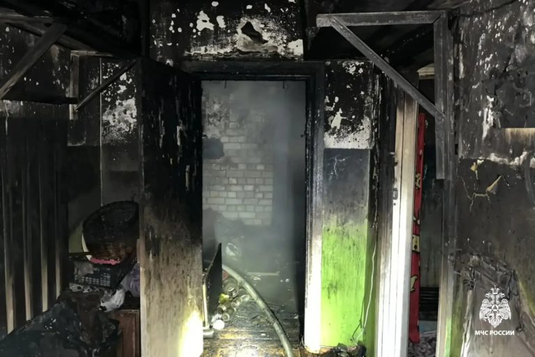 В Старице из-за неисправного телевизора чуть не погибли трое человек