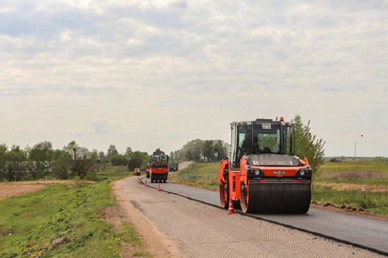 Компания из Санкт-Петербурга сорвала 4 контракта по ремонту дорог в Тверской области