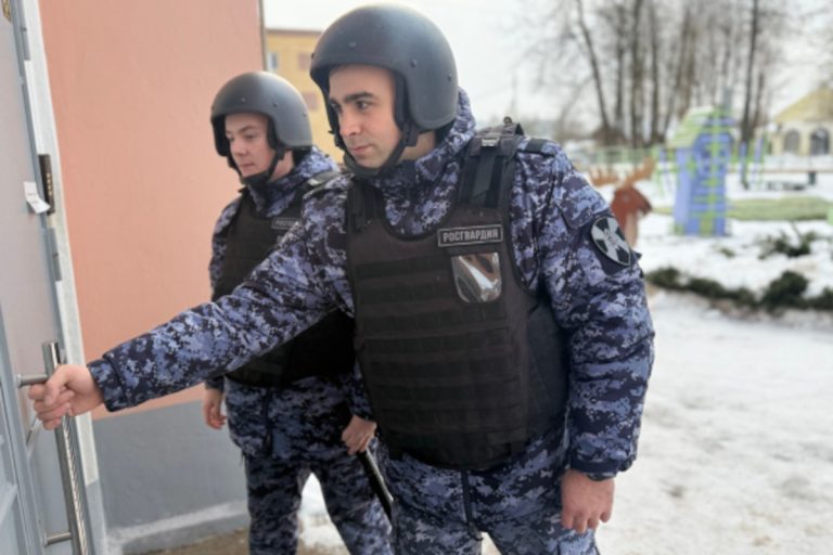 В Тверской области росгвардейцы встретили Новый год и Рождество Христово на посту