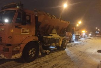 За ночь с улиц Твери вывезли 1700 кубометров снега За ночь с улиц Твери вывезли 1700 кубометров снега