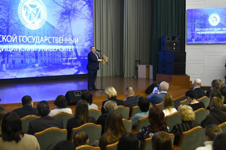 Во дворе тверского медуниверситета открыт бюст хирургу с мировым именем и одновременно архиепископу Луке