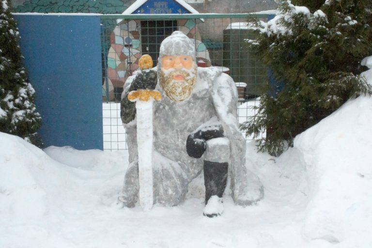 Конкурс снежных фигур стартовал в исправительных колониях Тверской области