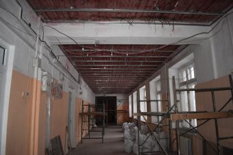 Демонтаж для капремонта внутри 16 школы Твери завершен