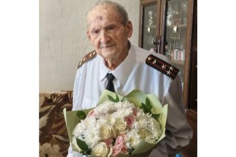 Фронтовик из Тверской области Алексей Тятькин празднует вековой юбилей