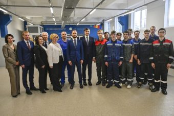 Министр просвещения РФ и глава Верхневолжья посетили колледж в Твери Министр просвещения РФ и глава Верхневолжья посетили колледж в Твери