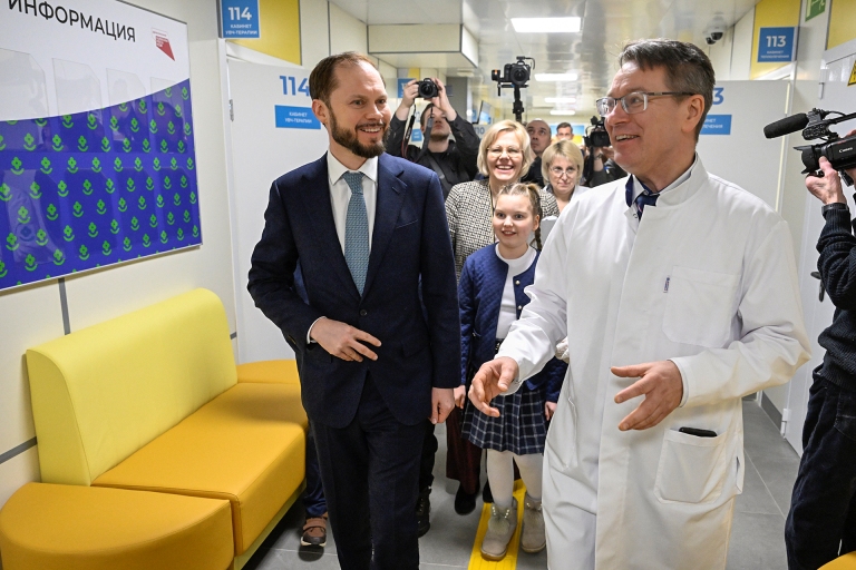 Глава Тверской области открыл новую детскую поликлинику в Торжке
