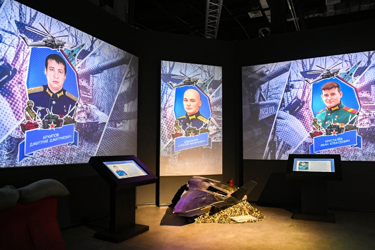 В Твери открылась мультимедийная выставка, посвященная подвигам героев СВО