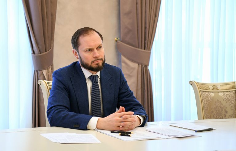 Виталий Королев и министр просвещения обсудили, как в Тверской области будут готовить "рабочие руки"