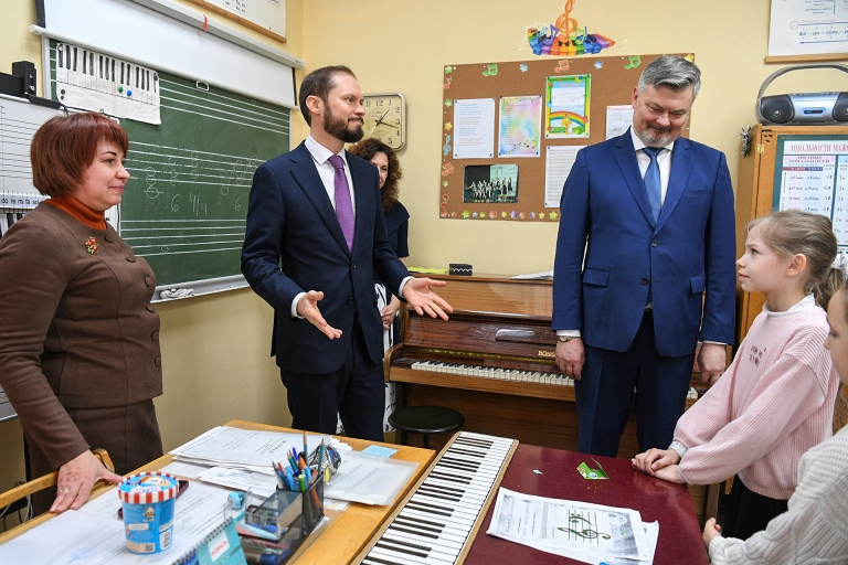 Глава Тверской области поручил помочь детской школе искусств в Кимрах