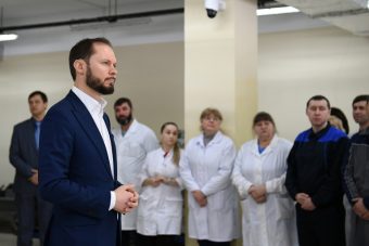 Виталий Королев провел встречу с коллективом Старицкого механического завода