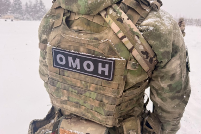 Двое предпринимателей из Твери пытались дать взятку сотруднику спецслужб