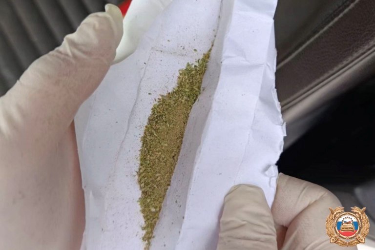 В Тверской области у пьяного водителя изъяли подозрительное вещество