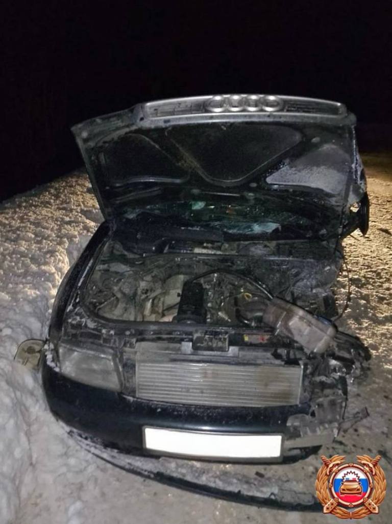 Выезд на встречную полосу спровоцировал жесткое ДТП в Тверской области