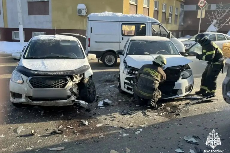 Последствия ДТП в Твери пришлось ликвидировать спасателям