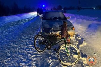 Велосипедистка попала под колеса ВАЗа в Тверской области Велосипедистка попала под колеса ВАЗа в Тверской области