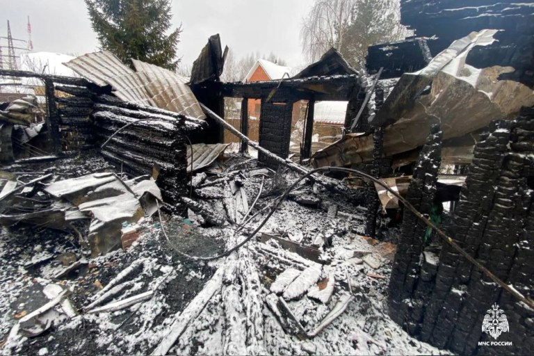 Жилой дом сгорел дотла в Тверской области
