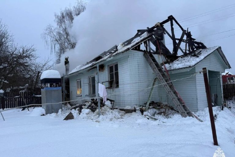Жилой дом горел в Тверской области