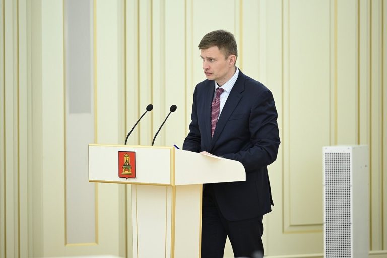 Виталий Королев определил приоритеты развития МФЦ в Тверской области