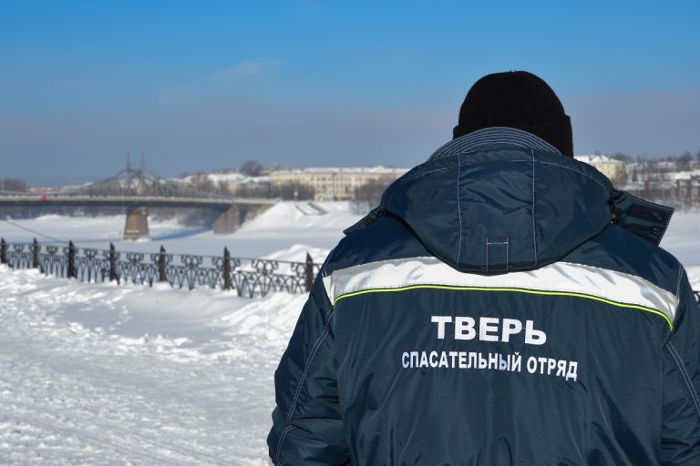 Лед на водоемах Твери стал опасен