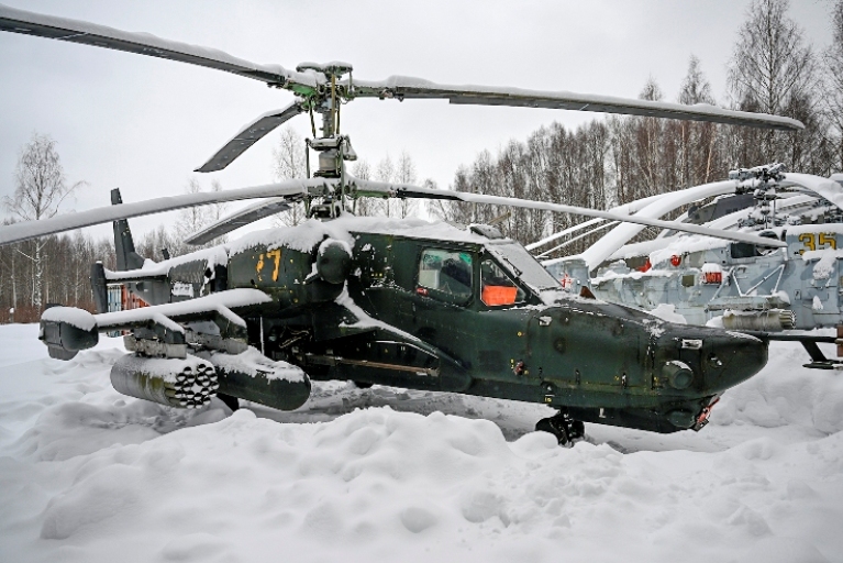 Глава Тверской области встретился с вертолетчиками