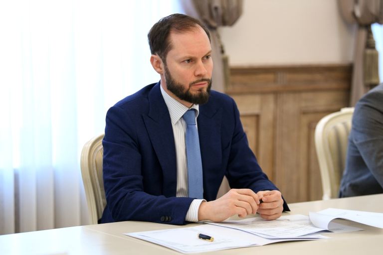 Глава Тверской области Виталий Королев провел встречу с замруководителя ФТС Владимиром Ивиным