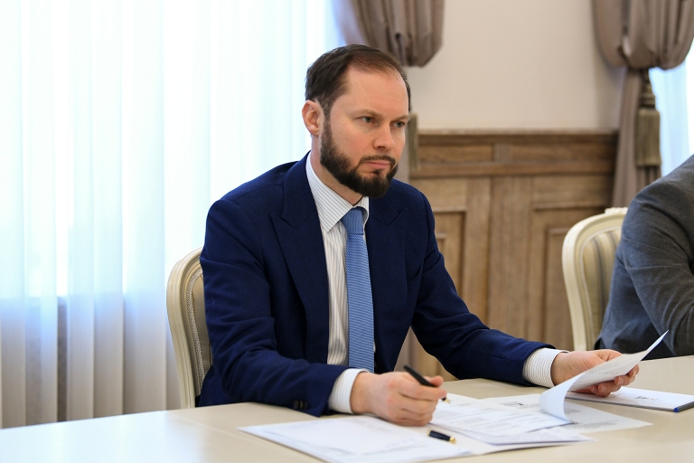 Глава Тверской области Виталий Королев провел встречу с замруководителя ФТС Владимиром Ивиным