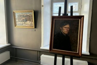 В Твери открылась выставка картин Ефрема Зверькова