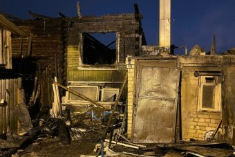 В Тверской области ревнивец сжег дом, убив троих взрослых и ребенка