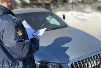 У жителя Тверской области за долги арестовали Audi Q5