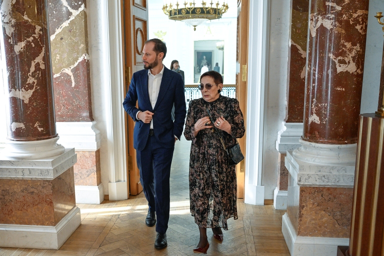 Виталий Королев открыл уникальную выставку в Тверском императорском дворце