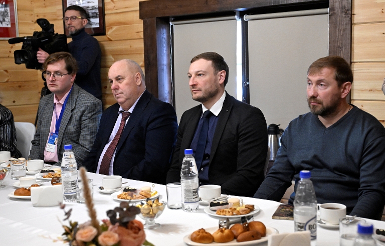 Глава Тверской области пообщался с активом Вышневолоцкого округа