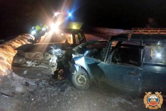 В Торопце при столкновении двух автомобилей пострадали два человека